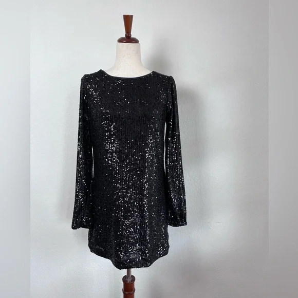 NWT Lilly Pulitzer Nicoline Long Sleeve Black Sequin Romper Size 4 - Picture 2 of 7